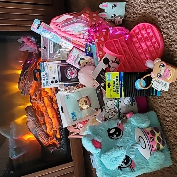 18 items gift basket 18 items gift basket 18 items gift basket 18 items gift bas - Picture 4 of 17